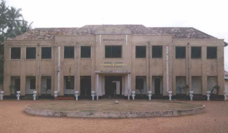 Sri Sumangala College's Main Building in Nalluruwa